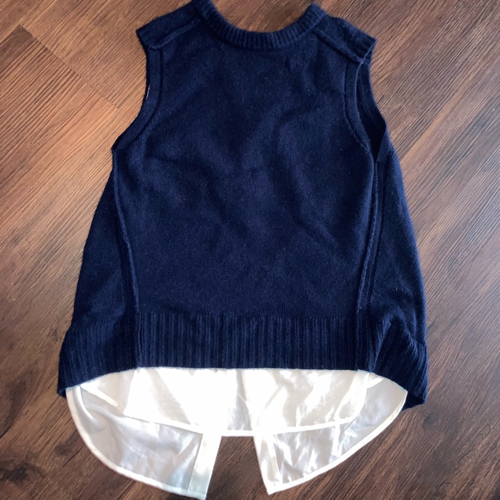 Brochu walker womens Navy Sleeveless Sweater Vest with White Shirt Hem size m